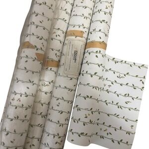 Santitas VTG White & Green Fabric Backed Vinyl Cottagecore Wallcovering 5 Rolls